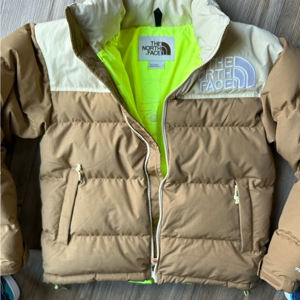 The North Face | 92 Low-Fi Hi-Tek Nuptse S Limited Edition (S) - Picture 4 of 14